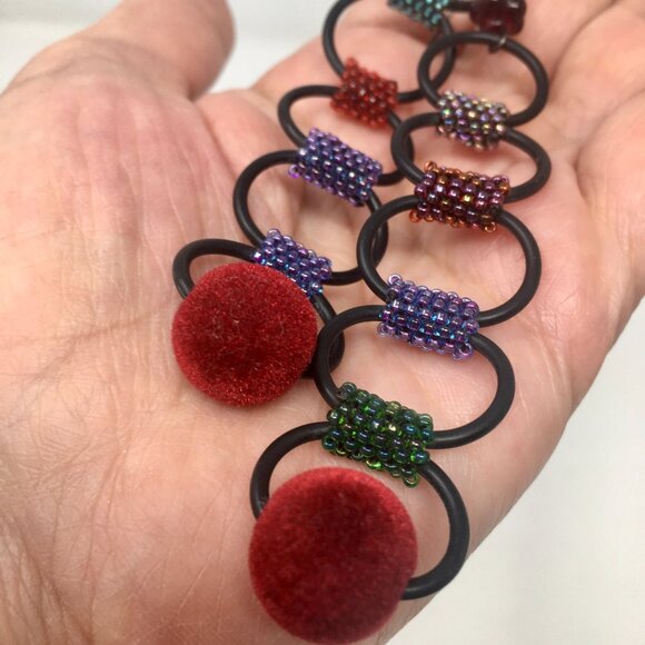 Handmade Long Black 'O' Shape Rubber Seed Bead Red Velvet Drop Dangle Earrings - Picture 8 of 13